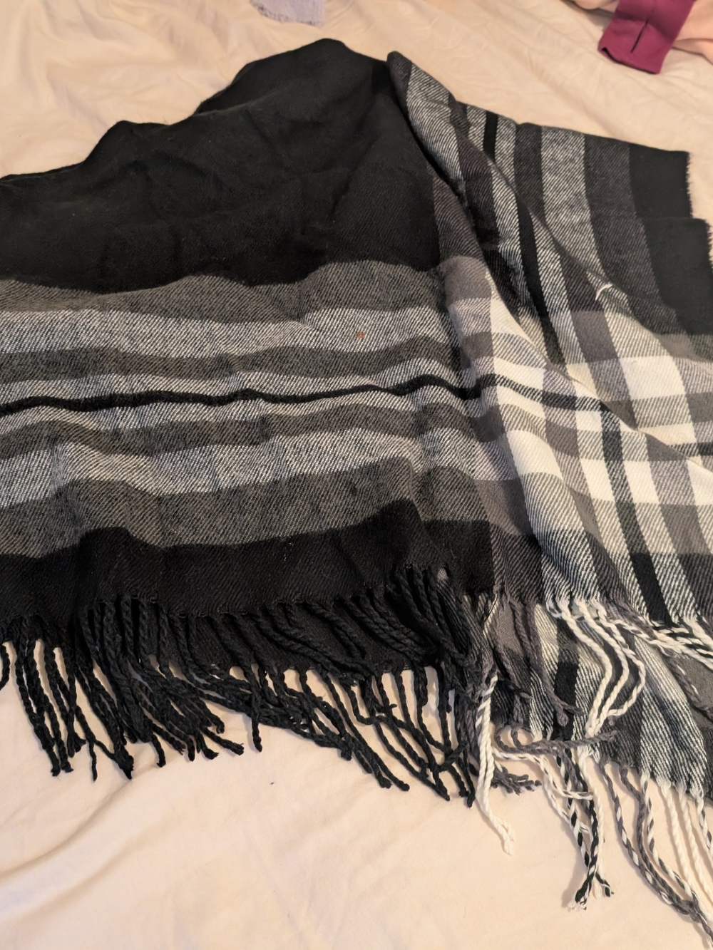 Womens Black & Gray Plaid Fringe Poncho - Picture 2 of 2